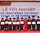 Hơn 800 sinh viên tốt nghiệp ngành luật tại Huế